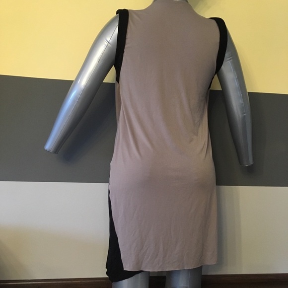 ZARA Unique Stylish Asymmetrical Stretchy and Comfortable Top/Dress - Small - Picture 4 of 7